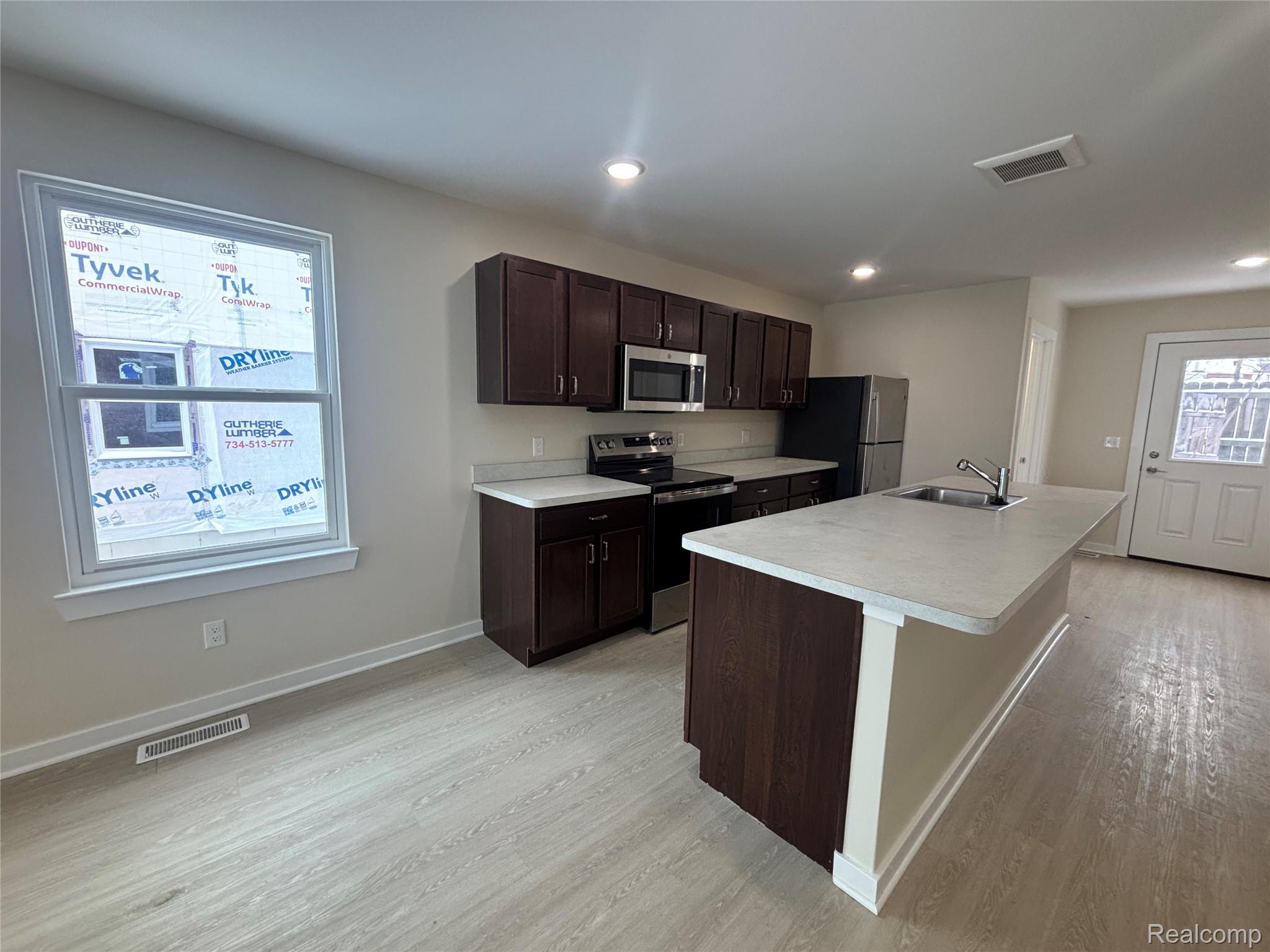 363 Dorsey Ave Street 30