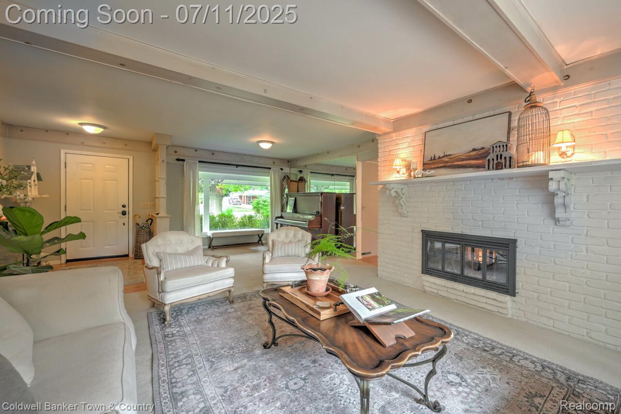 1072 Willow Lane