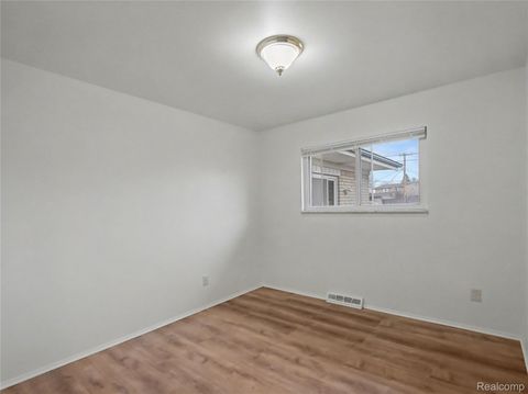 Tiny photo for 36458 Jeffrey Drive, Sterling Heights City, MI 48310 (MLS # 20261020094)