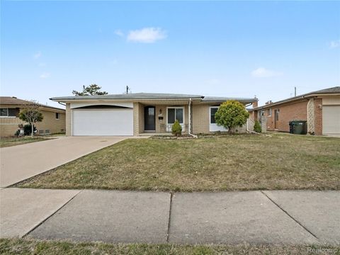 Photo for 36458 Jeffrey Drive, Sterling Heights City, MI 48310 (MLS # 20261020094)