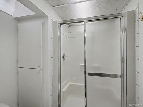 Tiny photo for 36458 Jeffrey Drive, Sterling Heights City, MI 48310 (MLS # 20261020094)