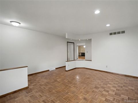 Tiny photo for 36458 Jeffrey Drive, Sterling Heights City, MI 48310 (MLS # 20261020094)