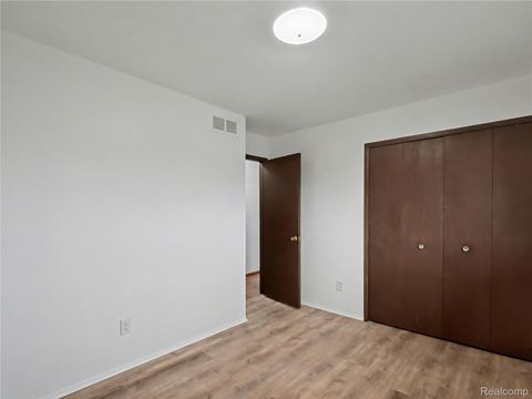 Tiny photo for 36458 Jeffrey Drive, Sterling Heights City, MI 48310 (MLS # 20261020094)