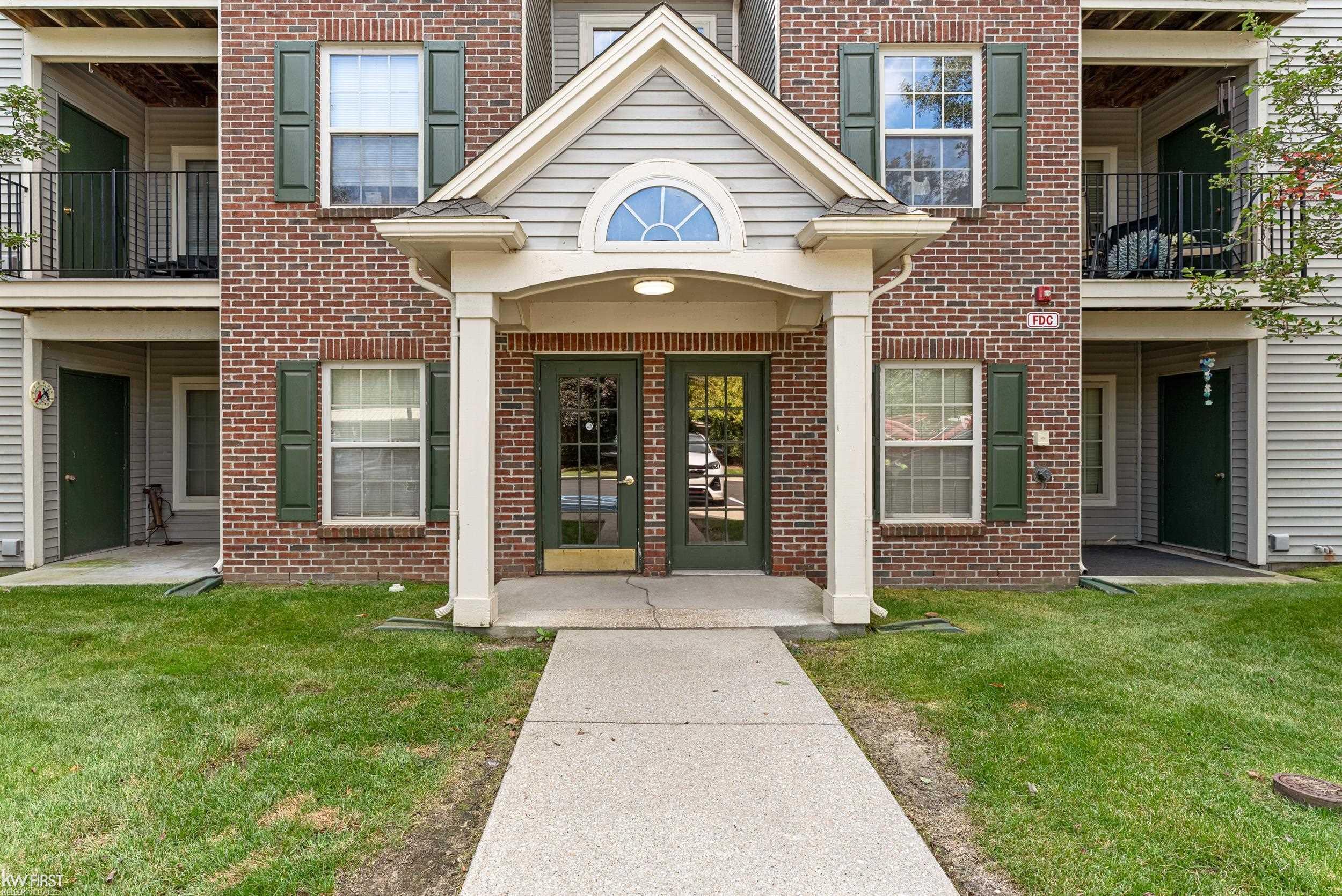 11206 Pinehurst Lane