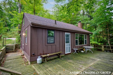 Tiny photo for 45556 Blue Star Highway, Covert Township, MI 49038 (MLS # 71026054491)