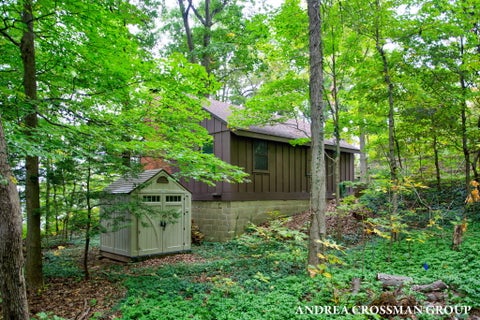 Tiny photo for 45556 Blue Star Highway, Covert Township, MI 49038 (MLS # 71026054491)