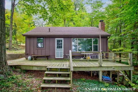 Tiny photo for 45556 Blue Star Highway, Covert Township, MI 49038 (MLS # 71026054491)