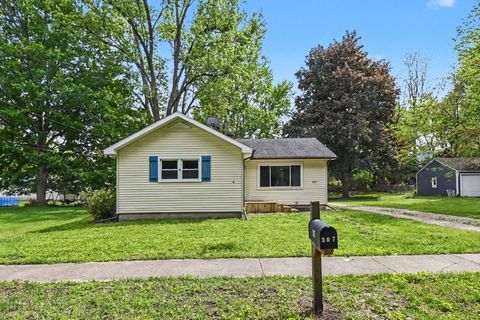 Photo of 307 Mechanic Street, Stockbridge Township, MI 49285 (MLS # 81026023857)