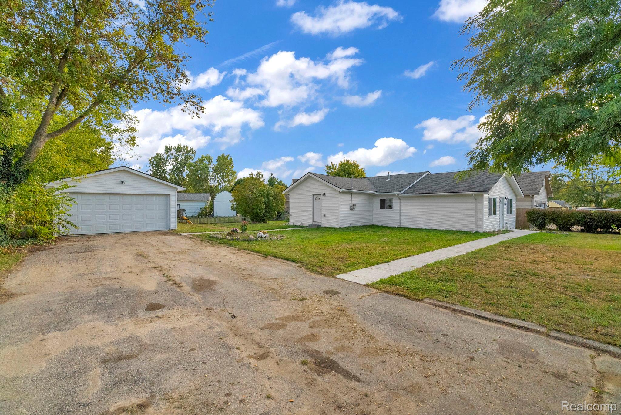 1038 Vinewood Street