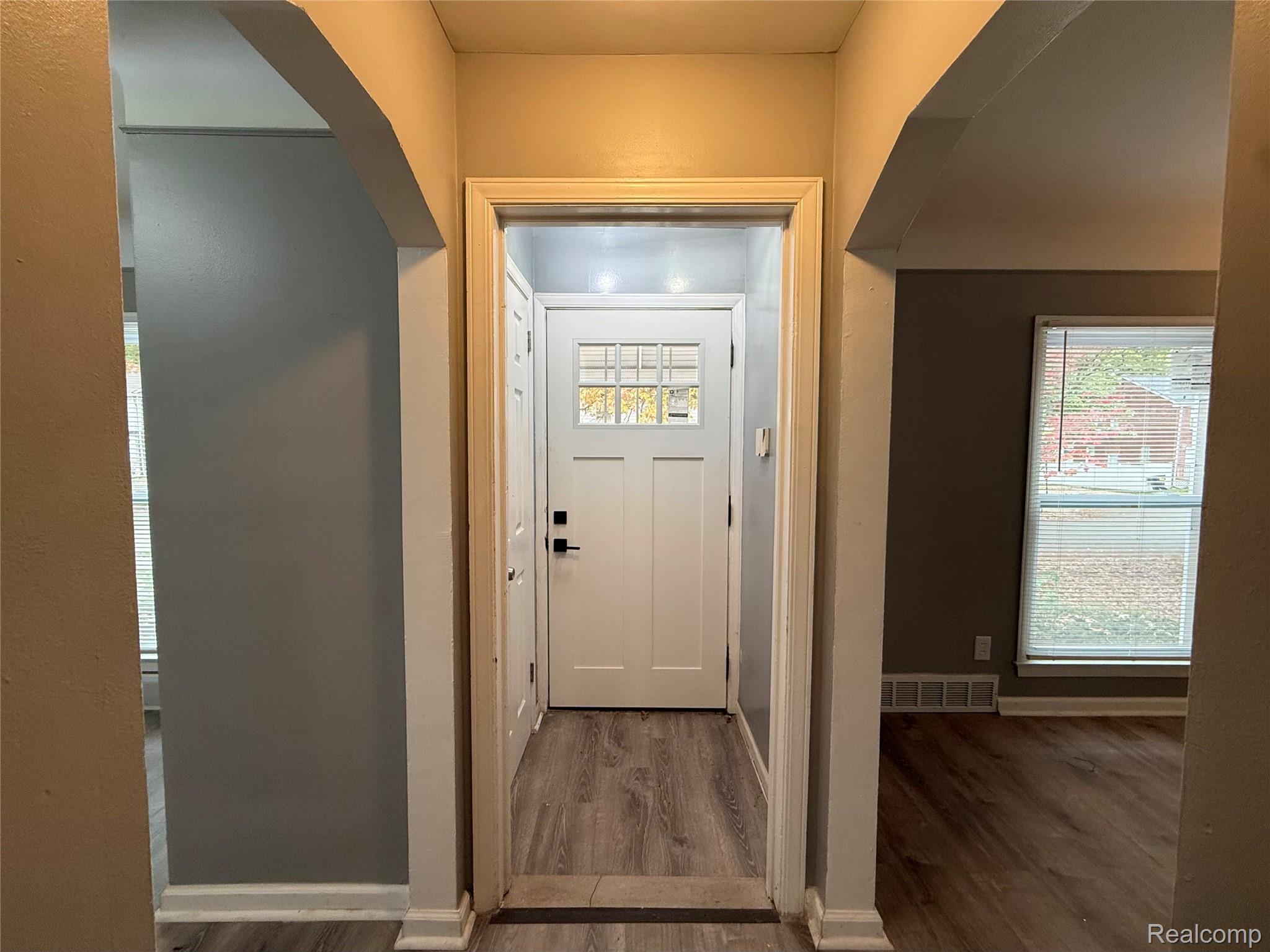 18611 Pinehurst Street