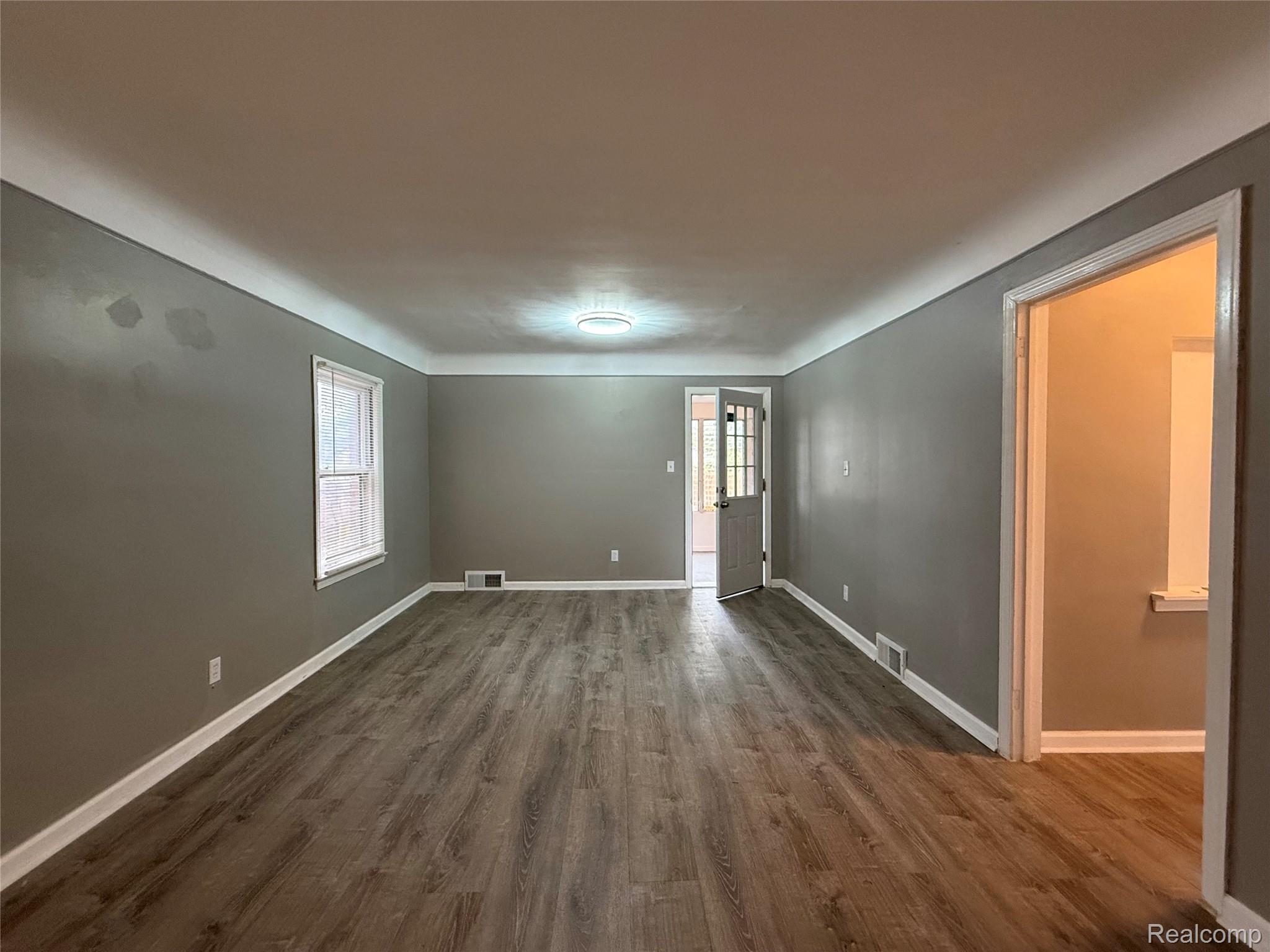 18611 Pinehurst Street