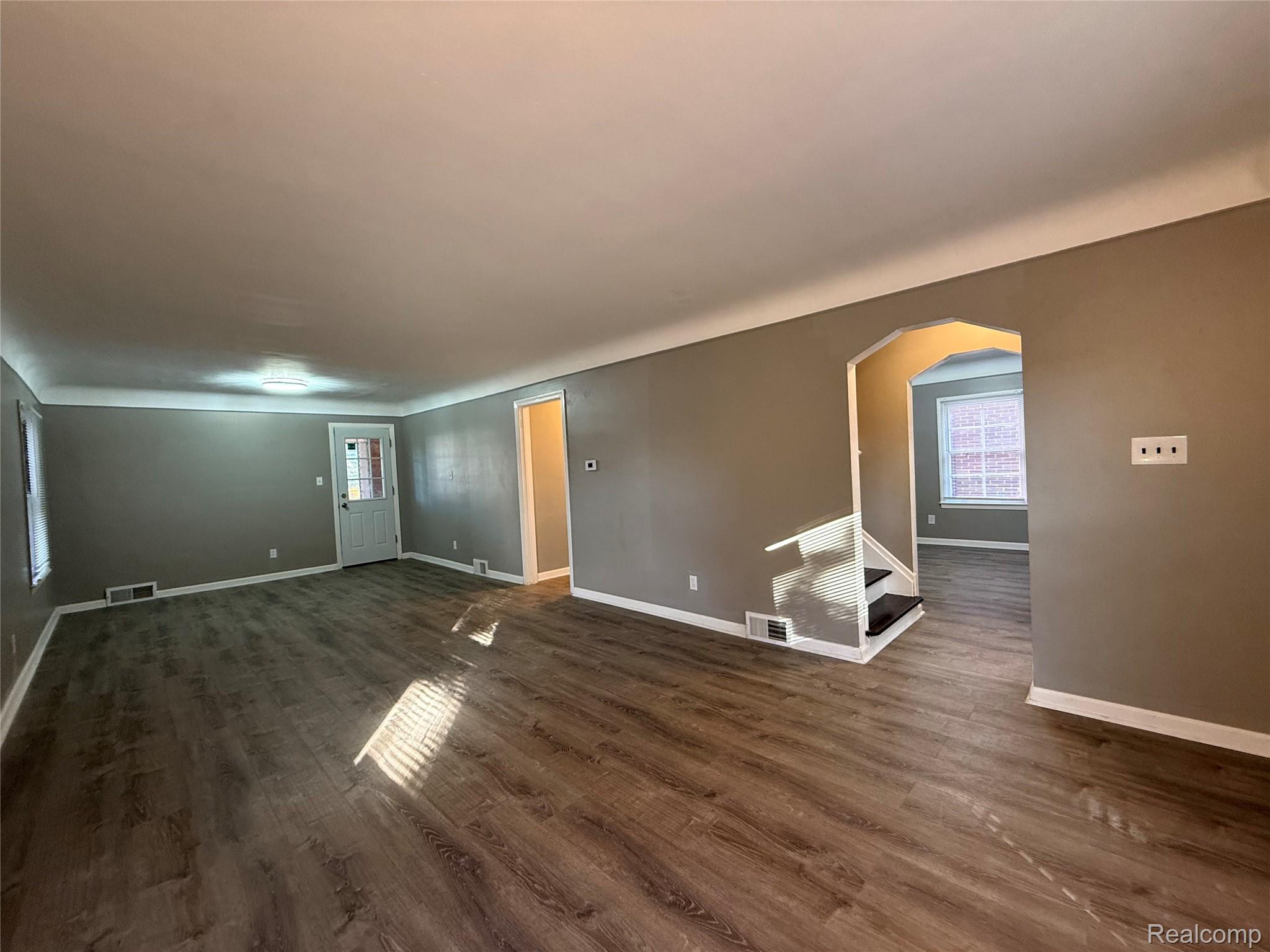 18611 Pinehurst Street