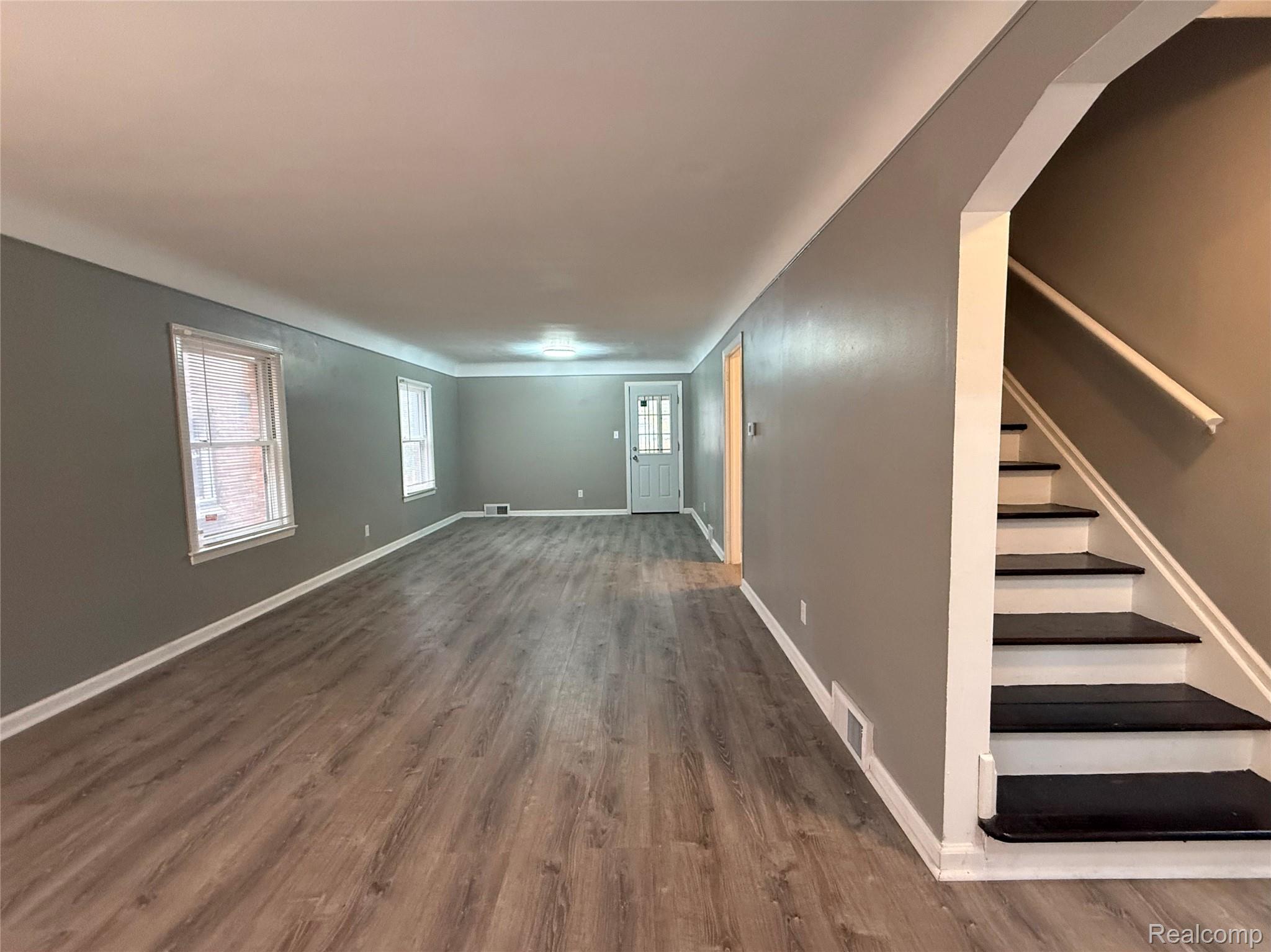 18611 Pinehurst Street