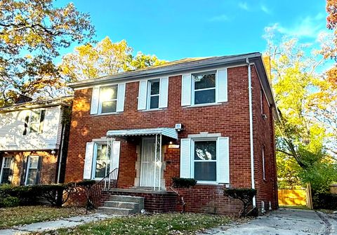 18611 Pinehurst Street Detroit City MI 48221