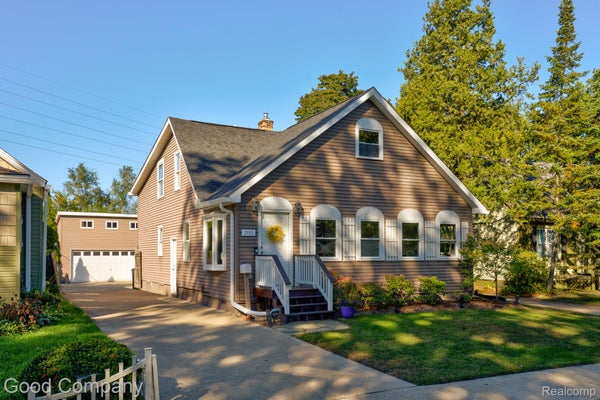 2933 HORTON ST, FERNDALE, MI 48220 - Image 91c54c6fa486b8f09e6436c3833caa39/1349767866