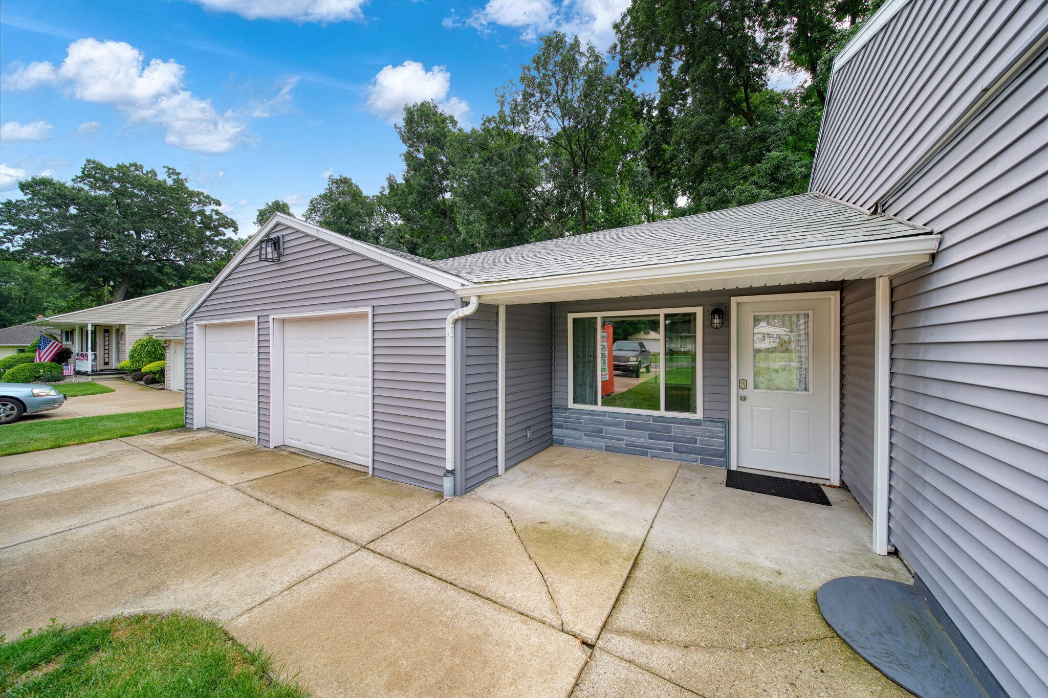 1511 Strathmoor Lane