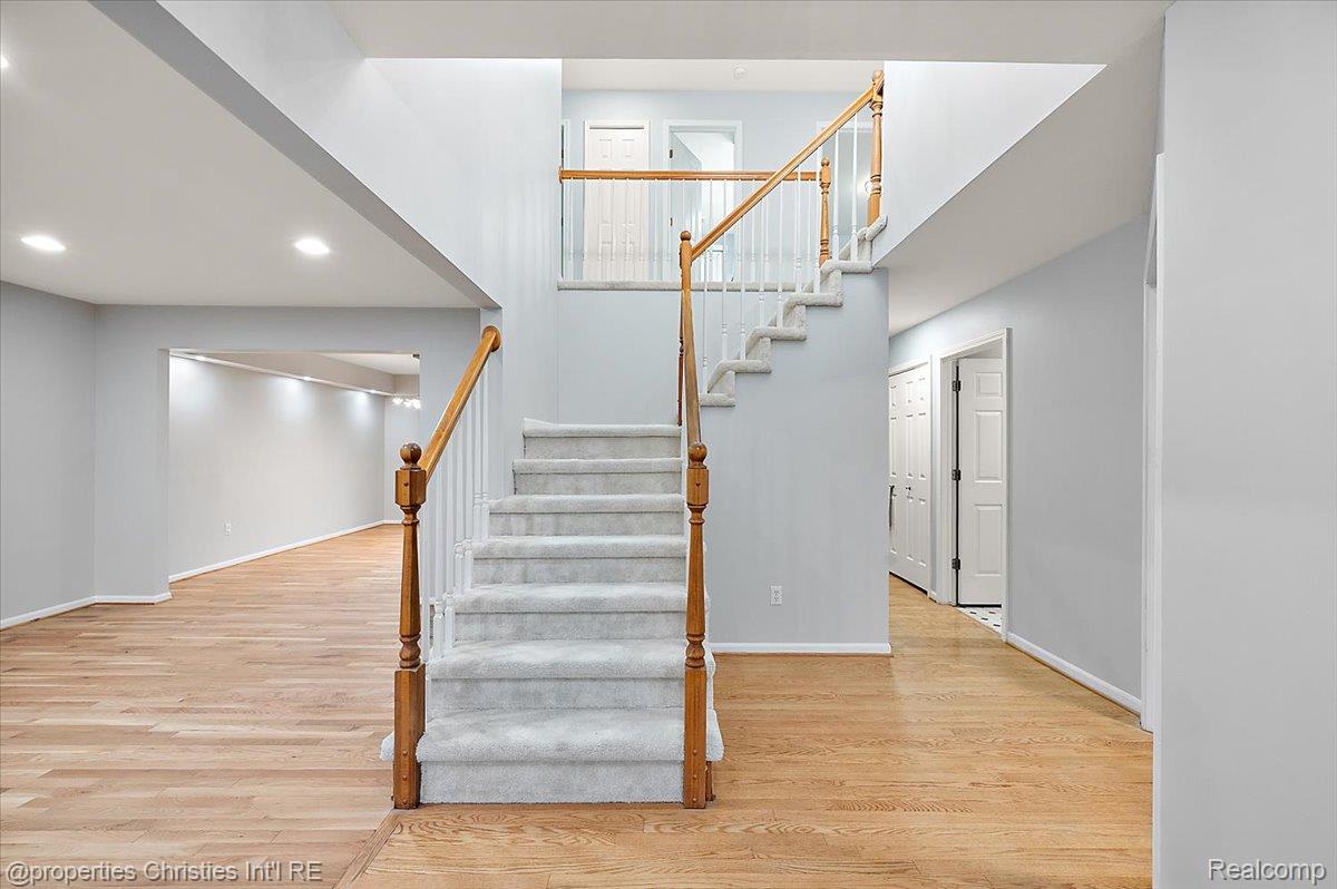 3210 Davenport Lane