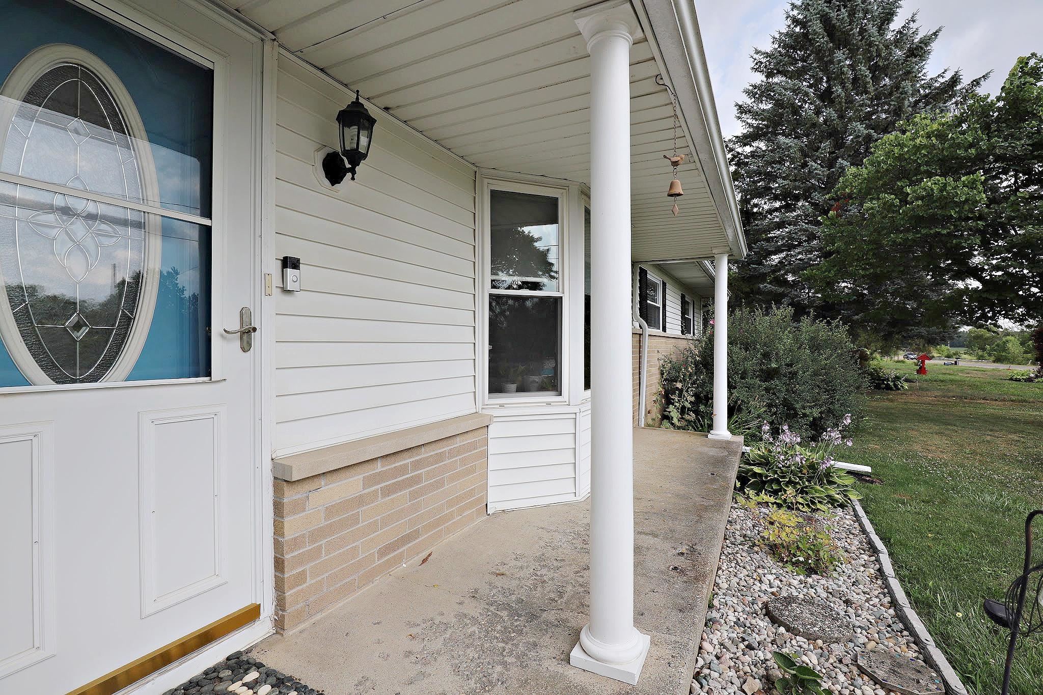 7437 N Linden Road