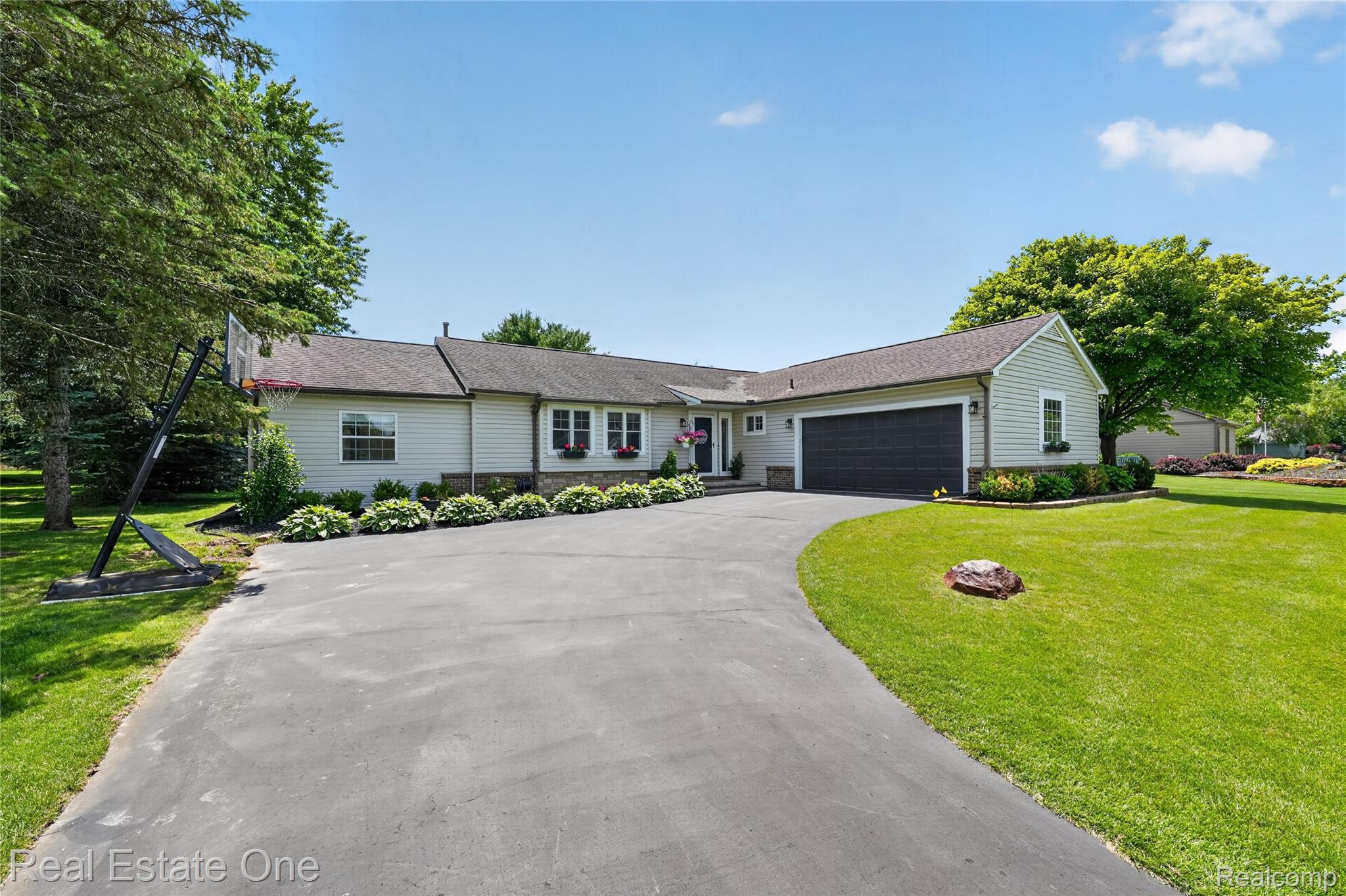 3443 Valley Brook Lane