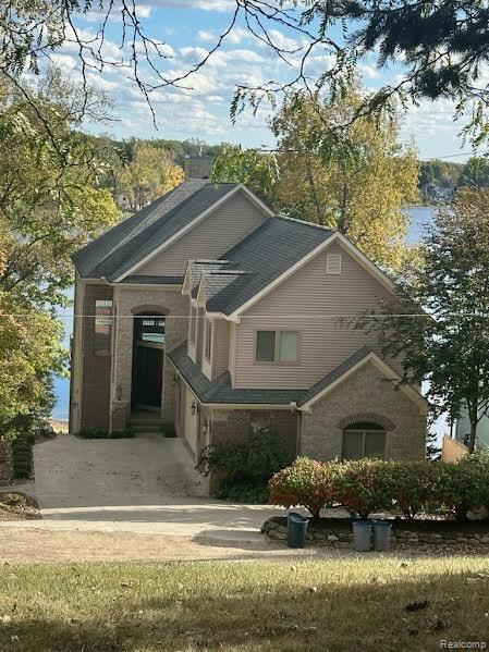 5619 Lakeview Boulevard