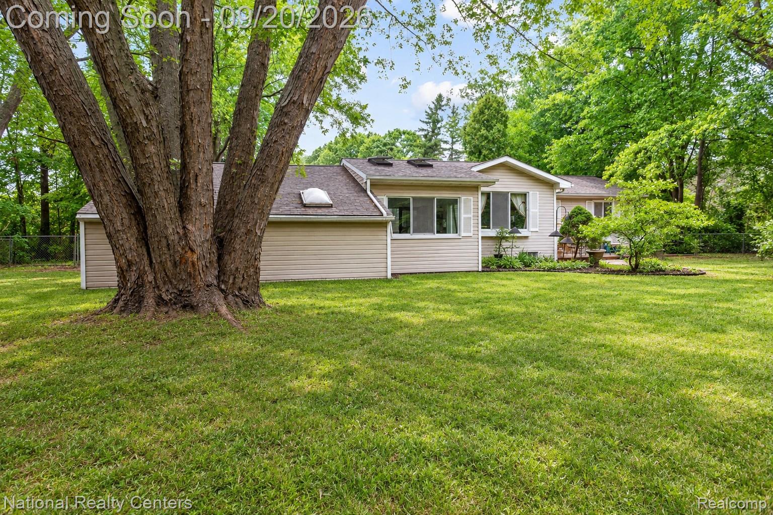 9542 Hilton Road