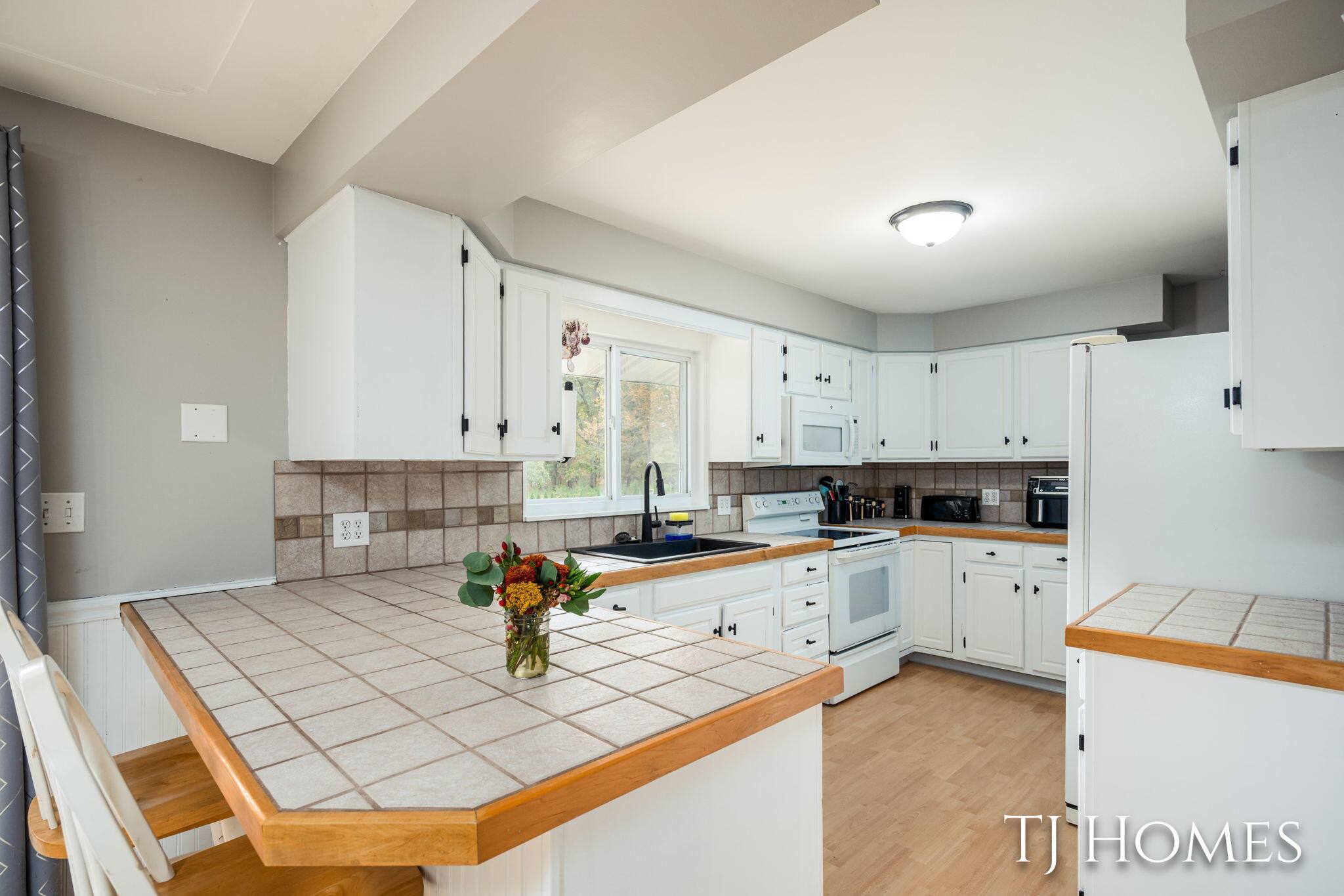 9188 Whittall Street NE