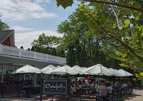 542 STARKWEATHER Street Plymouth City MI 48170