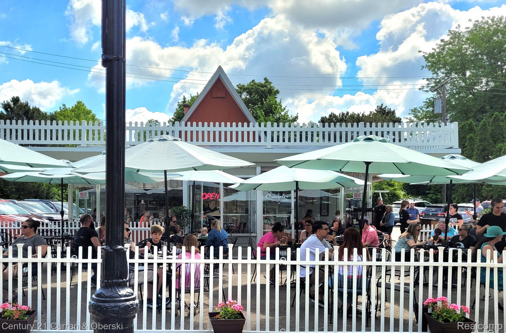 542 STARKWEATHER Street