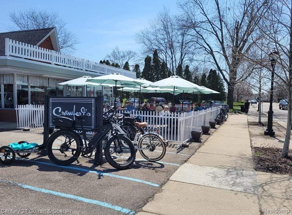 542 STARKWEATHER Street