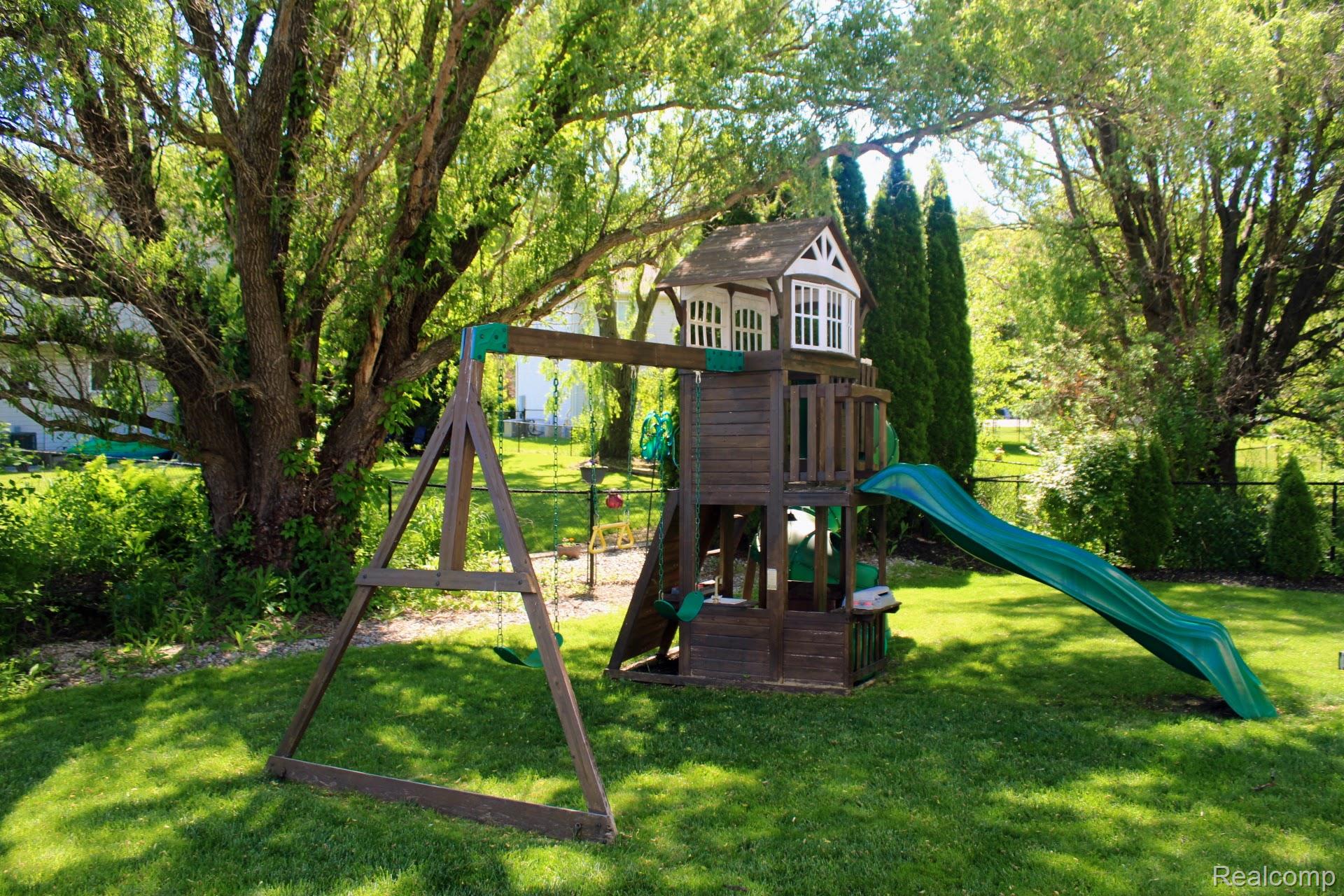 154 Garden Court