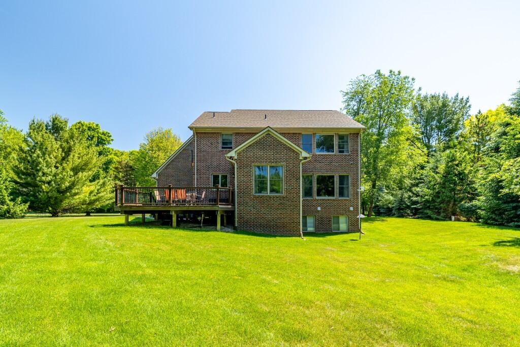 8061 Pine Ridge Court