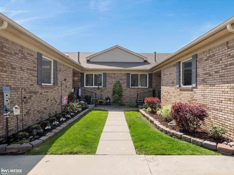 30596 VICTORIA Court Chesterfield Township Macomb MI 48051