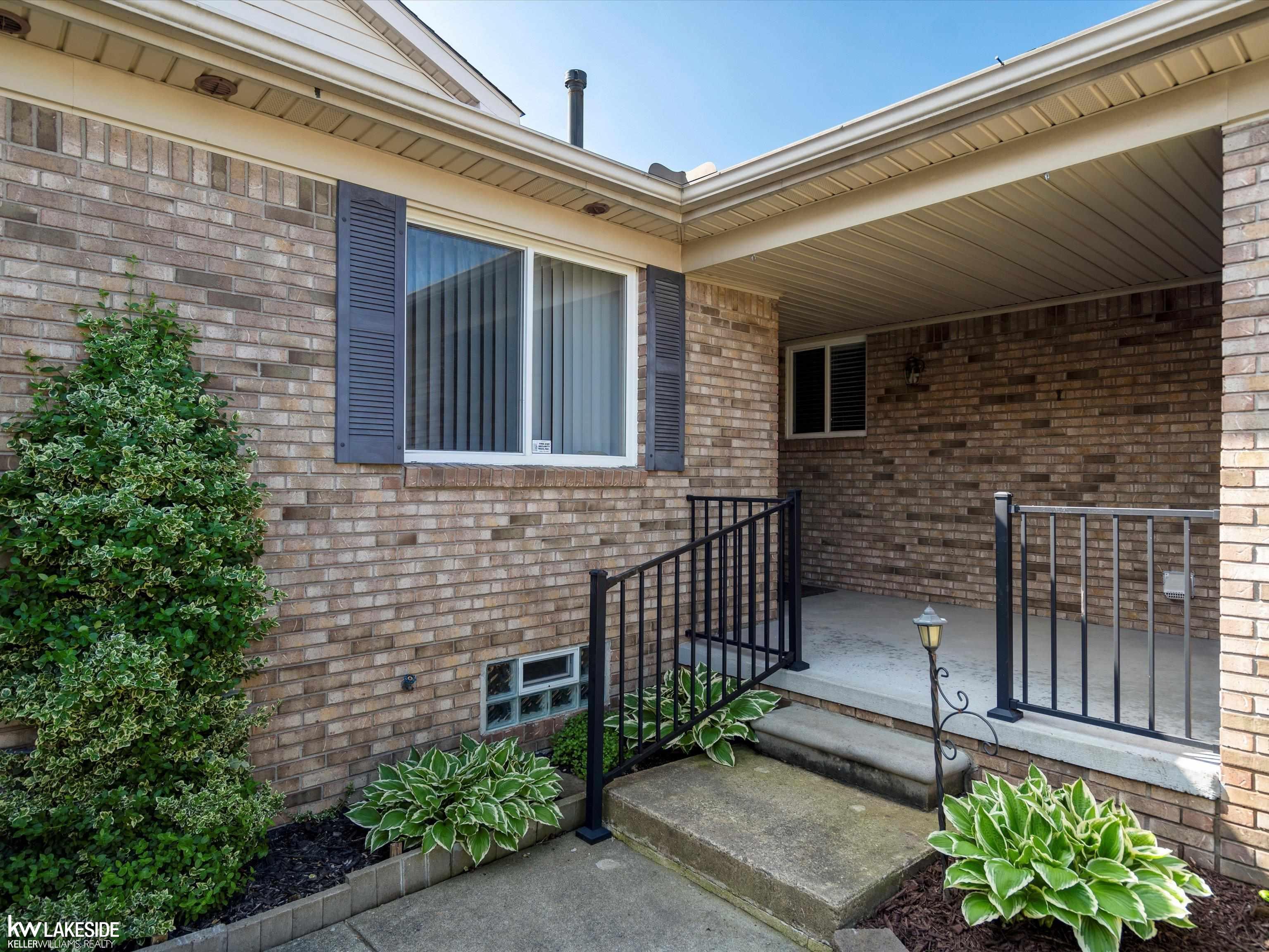 30596 VICTORIA Court