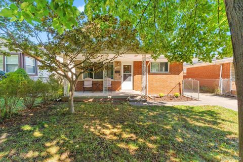 17036 OCONNOR Avenue Allen Park City MI 48101