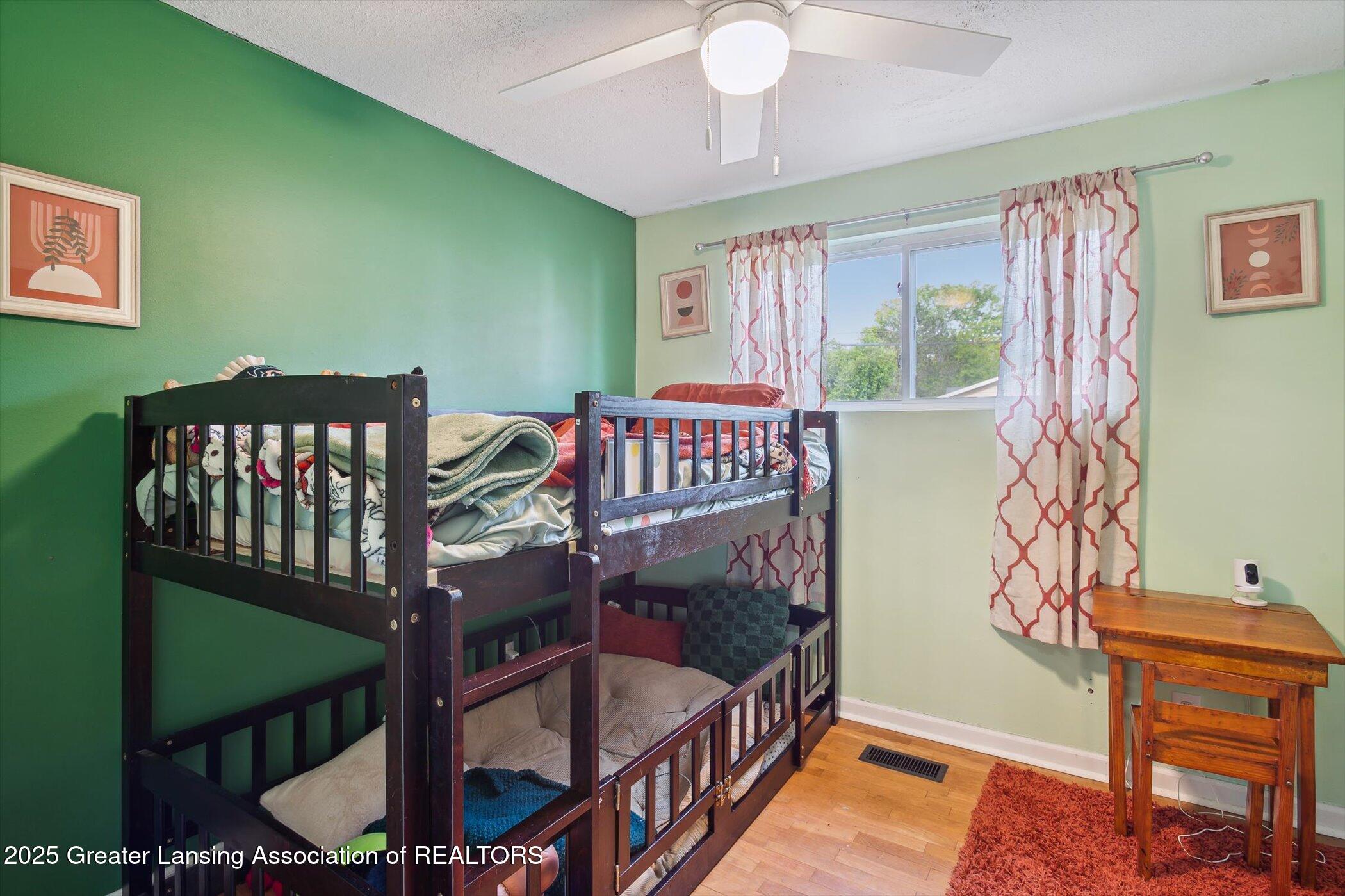 Lansing City, Michigan 48910, United States, 3 Bedrooms Bedrooms, ,1 BathroomBathrooms,Residential,Pending,139576