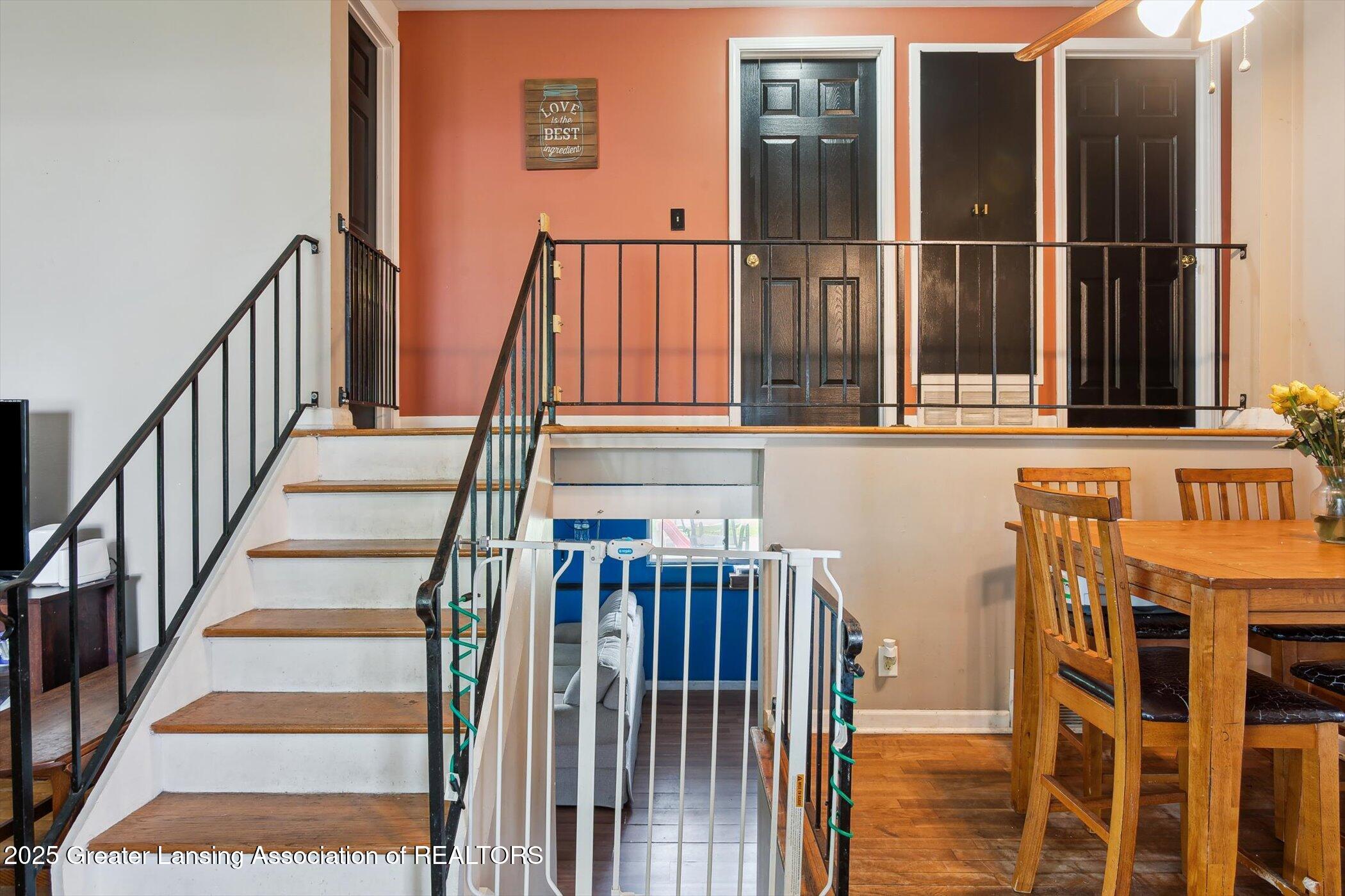 Lansing City, Michigan 48910, United States, 3 Bedrooms Bedrooms, ,1 BathroomBathrooms,Residential,Pending,139576