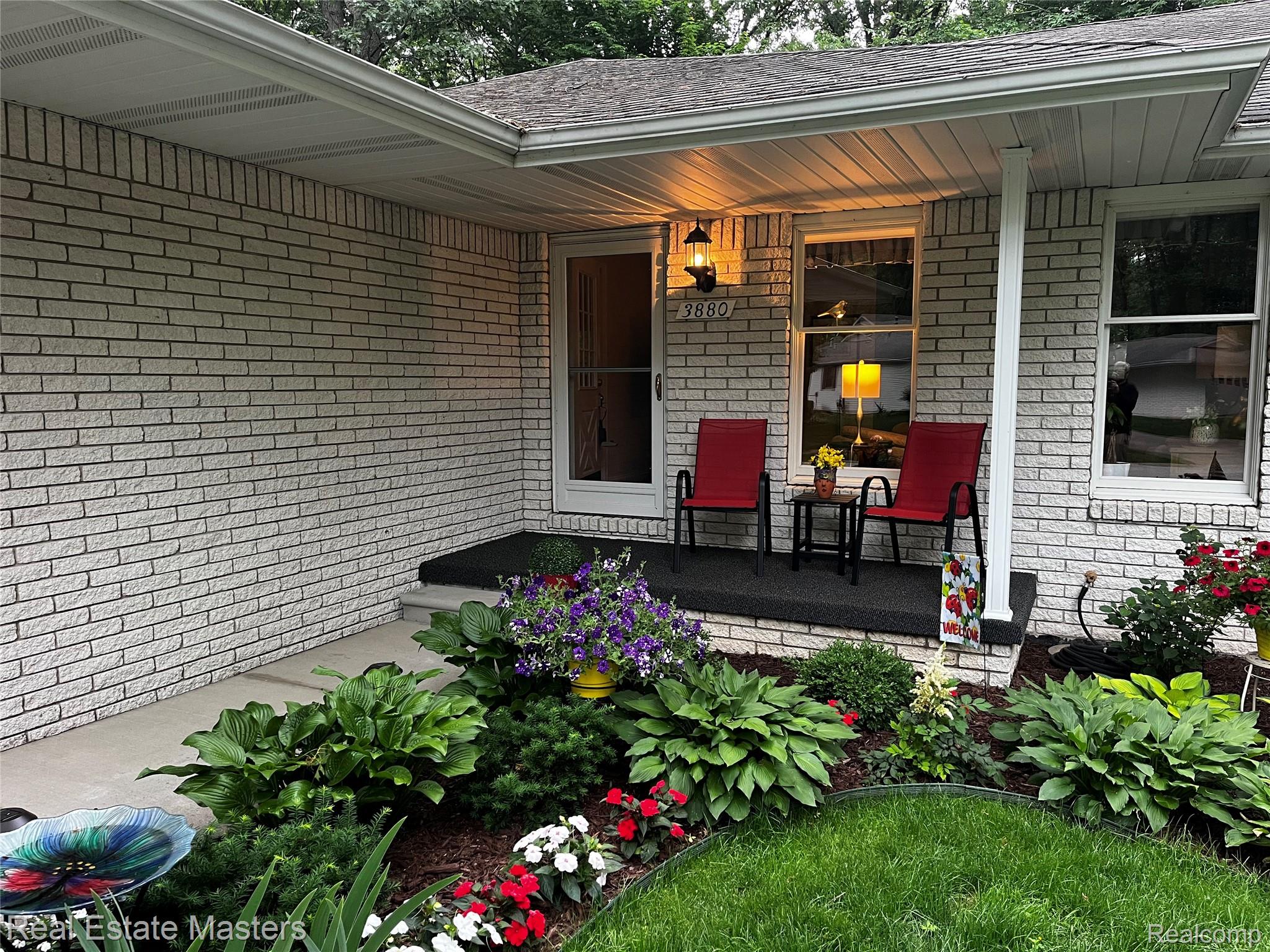 3880 BUTTERNUT Court 2