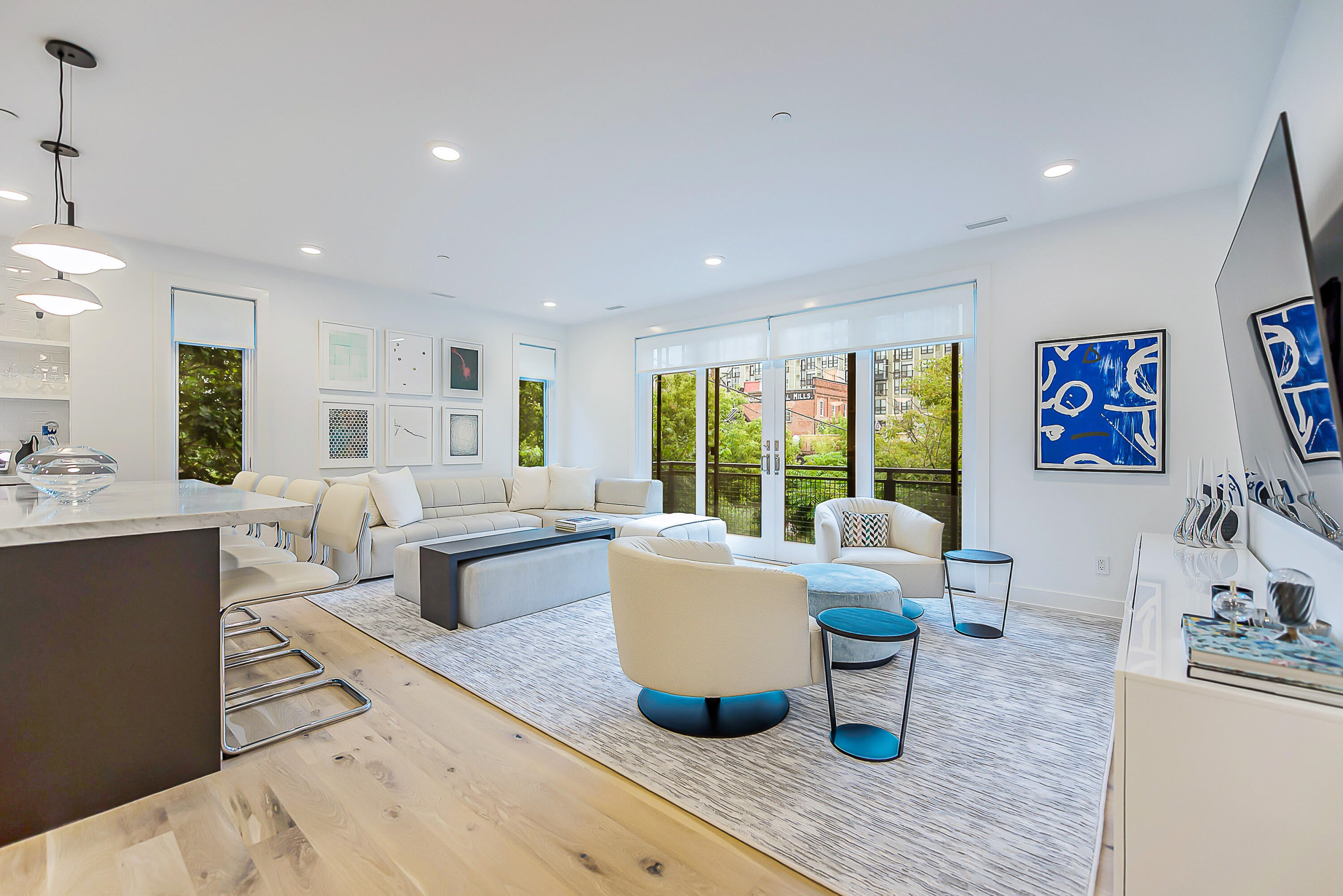 318 W Liberty Street 101