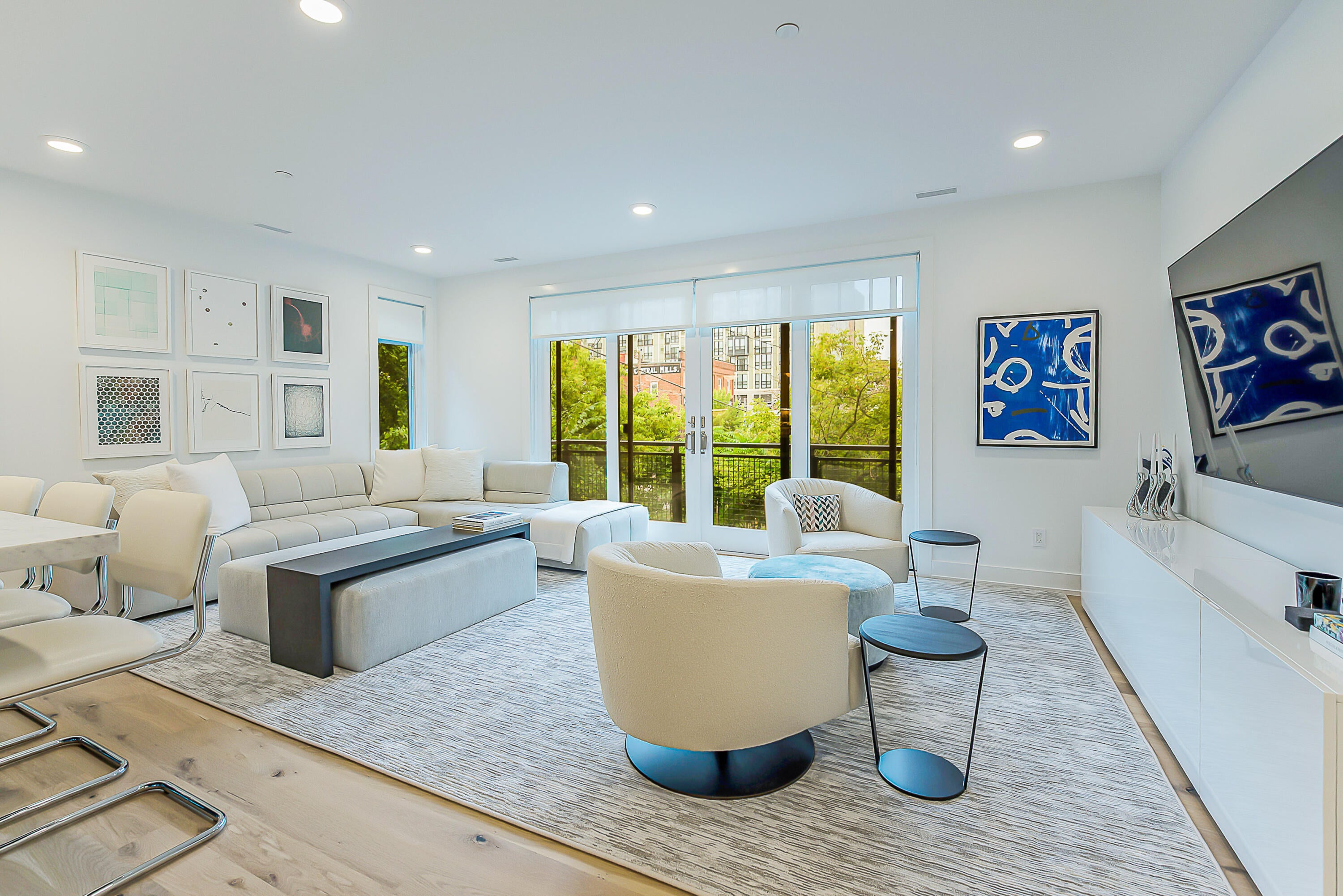 318 W Liberty Street 101