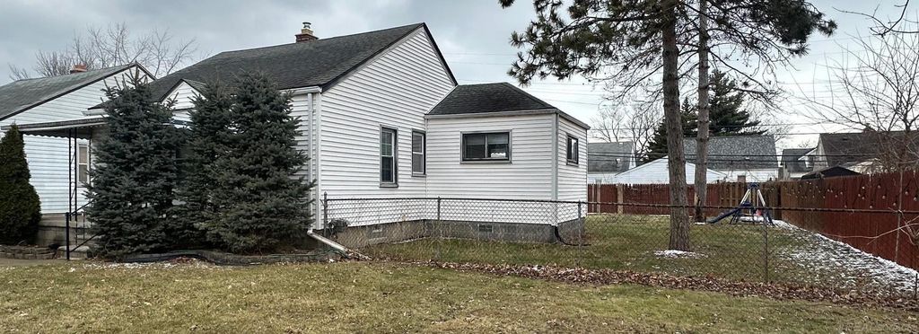 Photo of 22046 Cushing Avenue, Eastpointe City, MI 48021 (MLS # 58050200448)