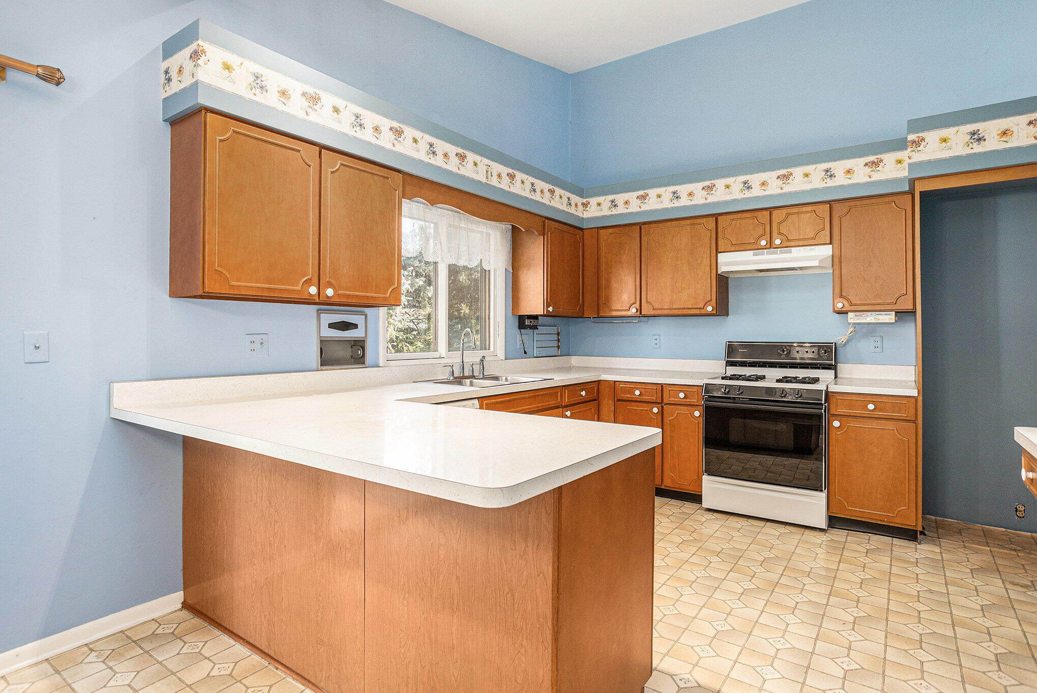 300 Maplecrest Avenue