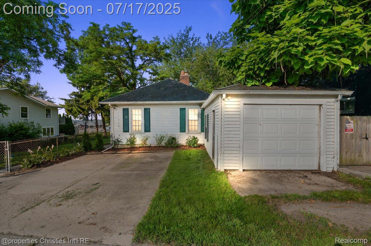 11346 E Shore Drive