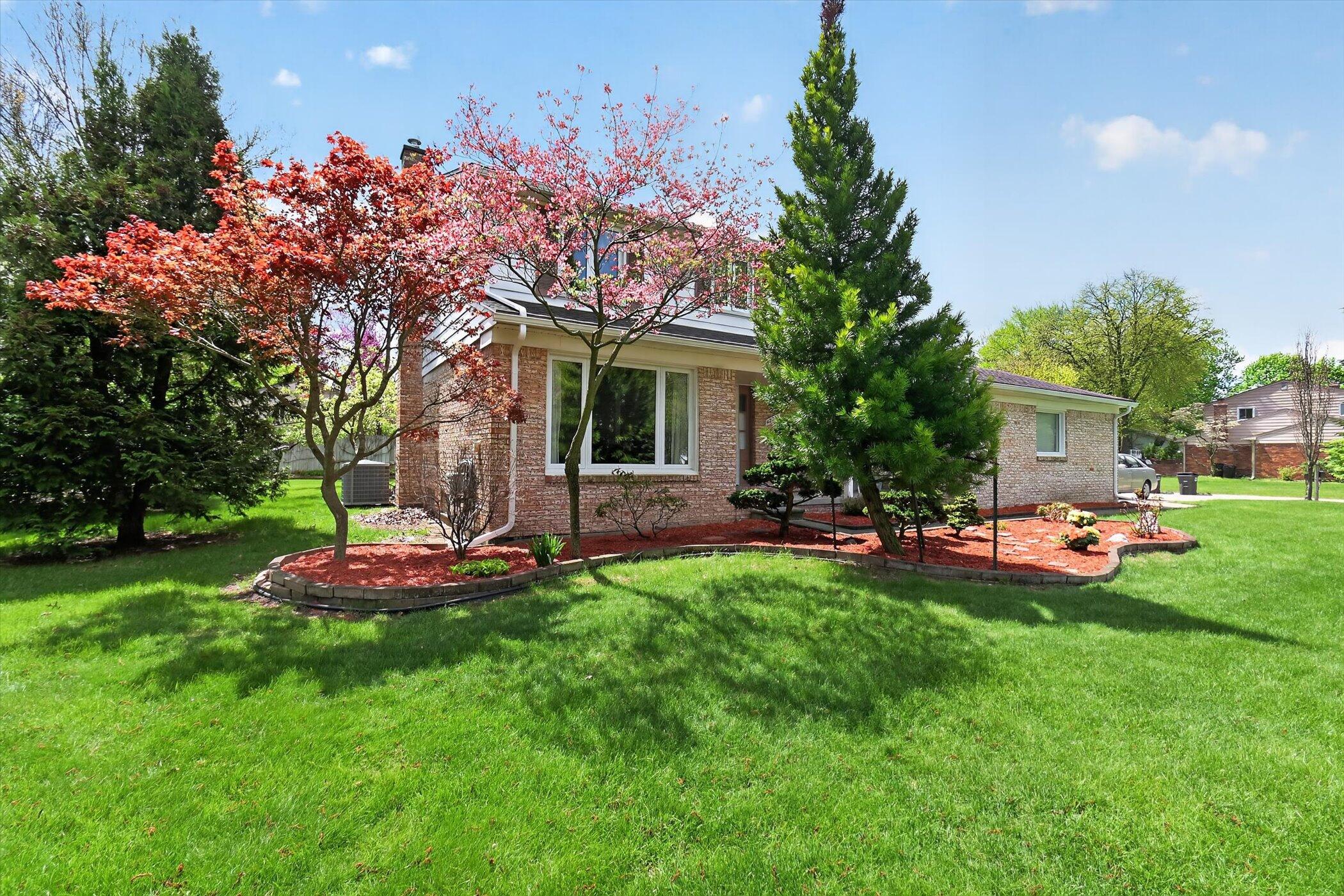 42231 Ladywood Drive