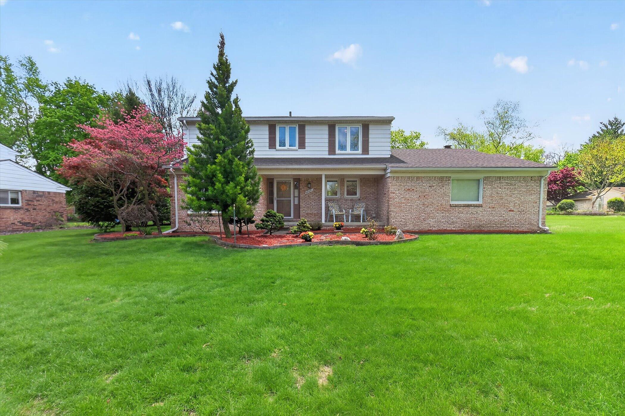 42231 Ladywood Drive