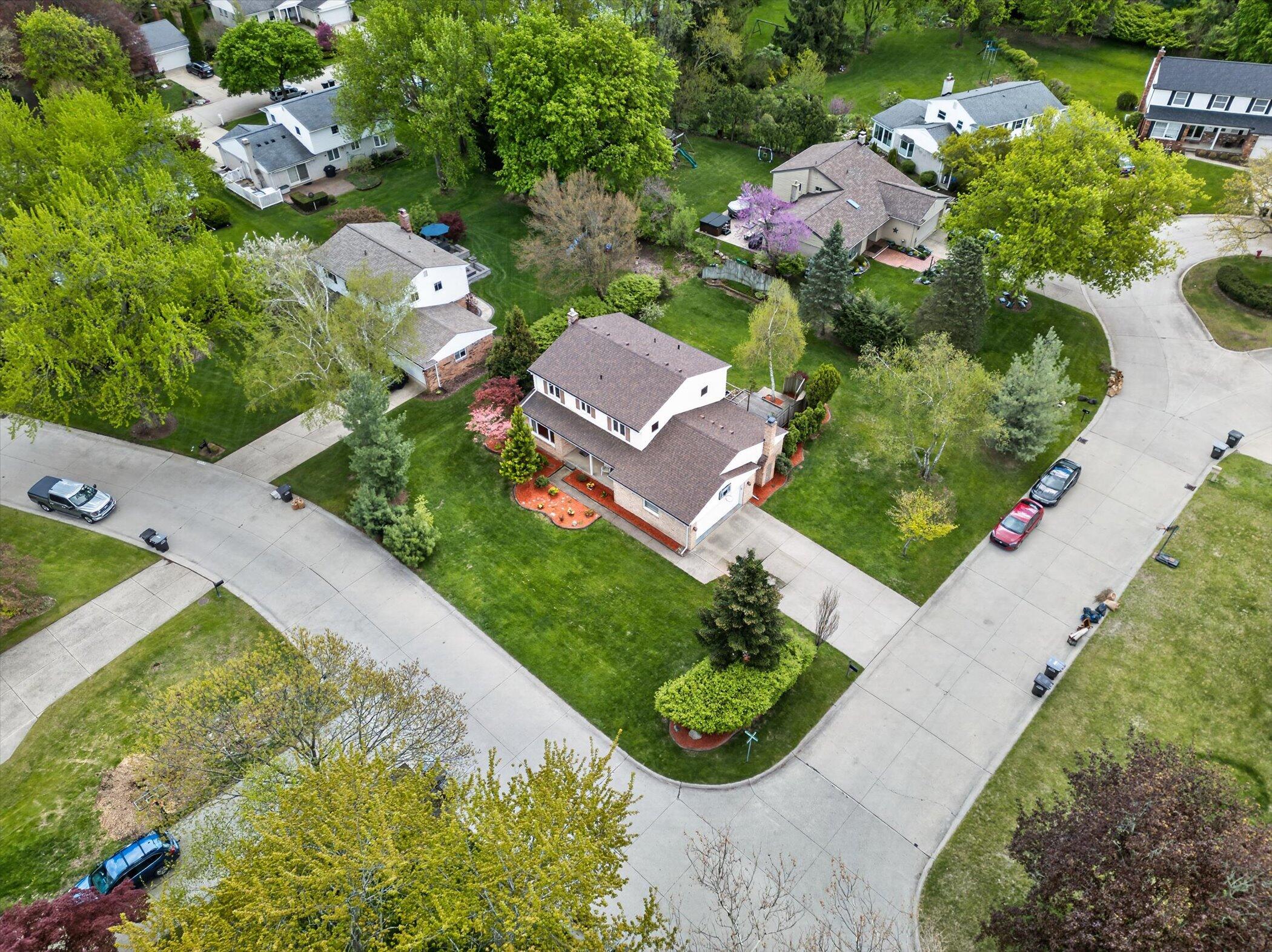 42231 Ladywood Drive