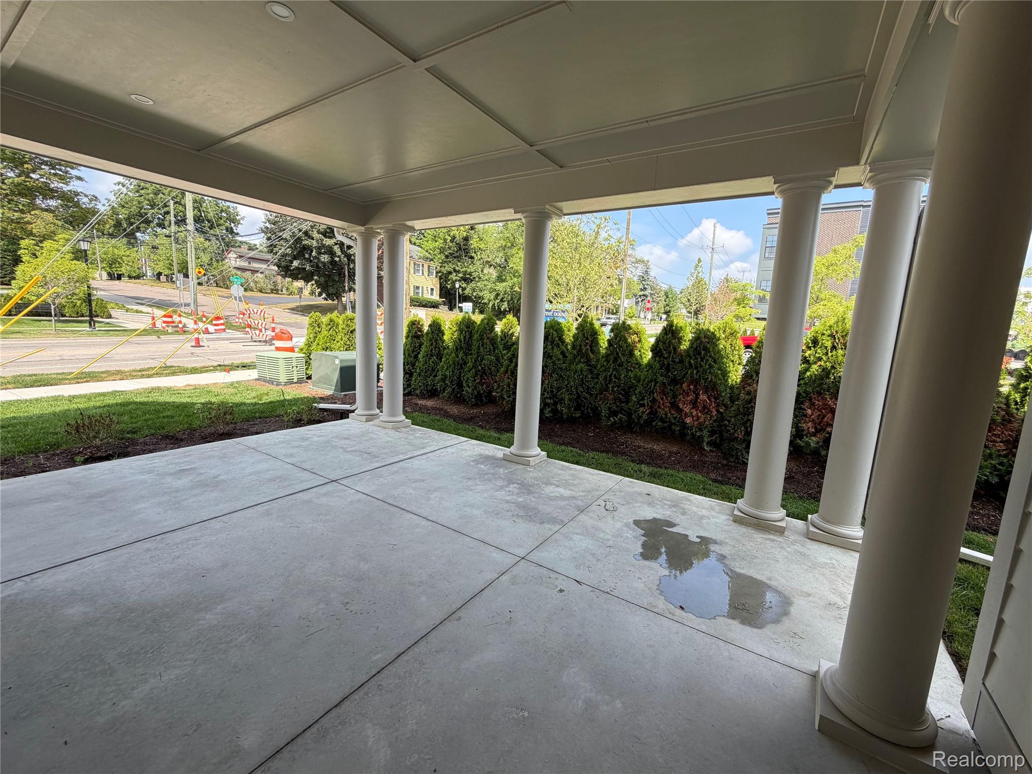 401 S Center Street 32