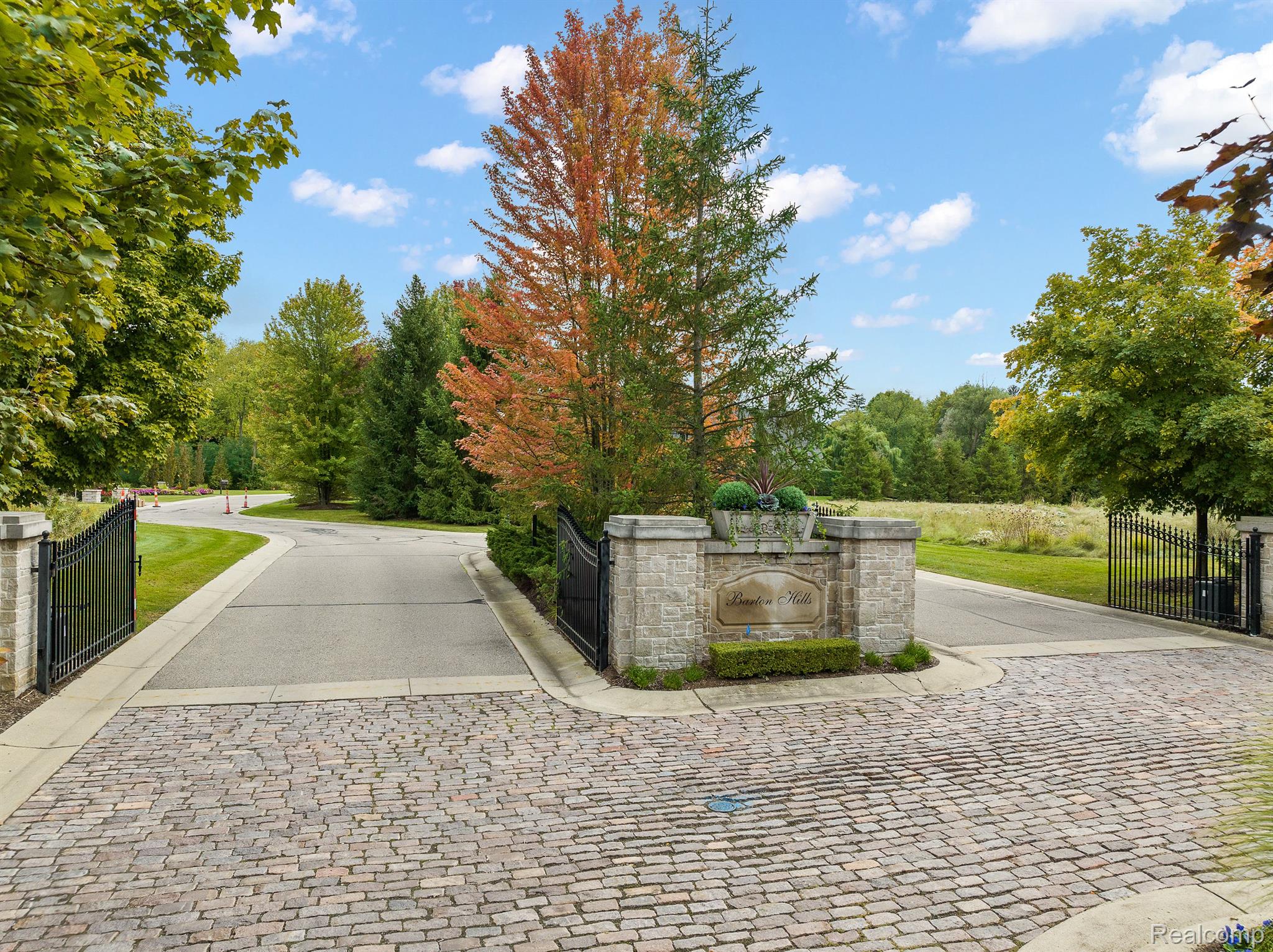 155 BRIDGEVIEW Drive