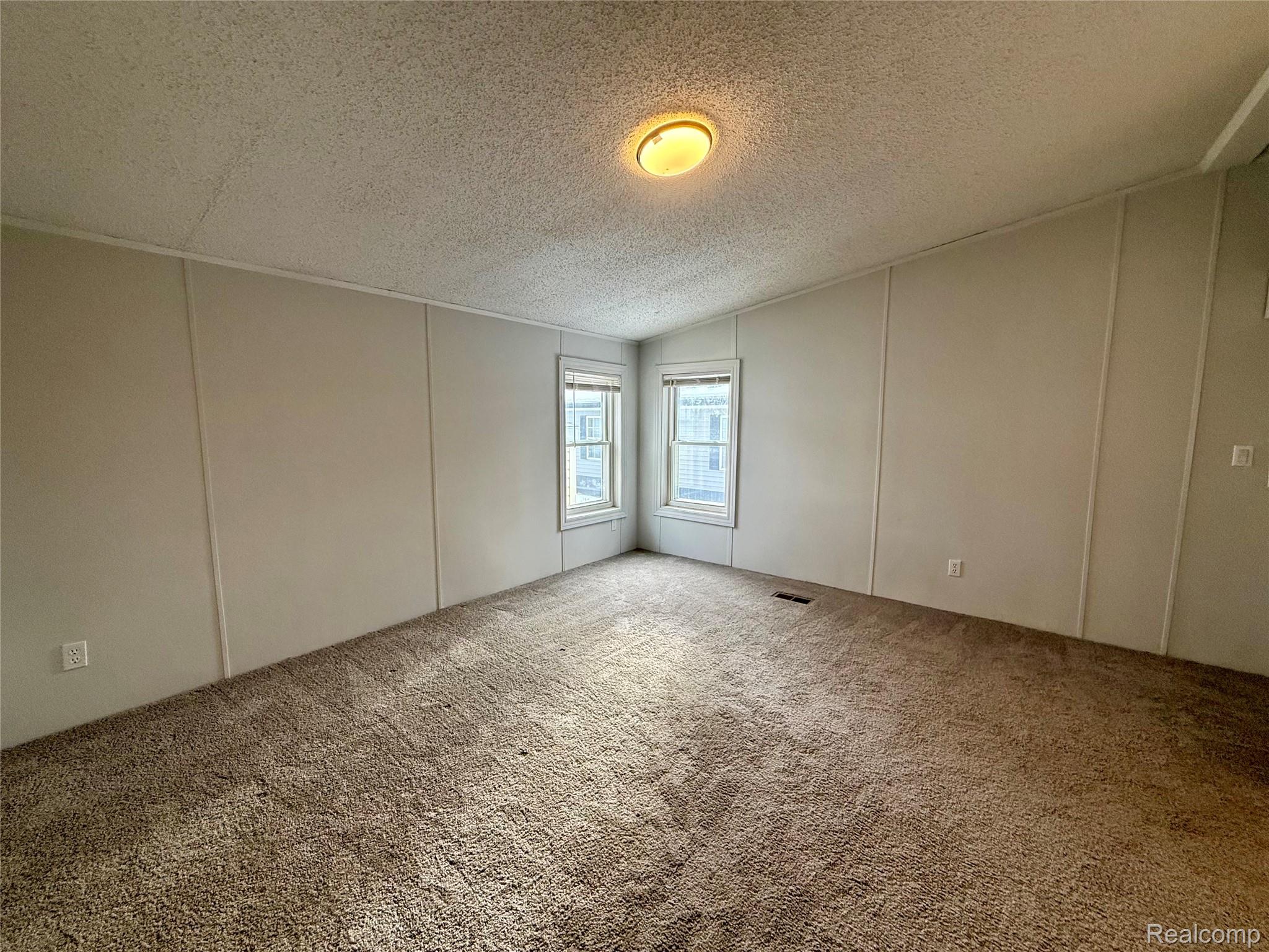 7104 Scarborough Ln.