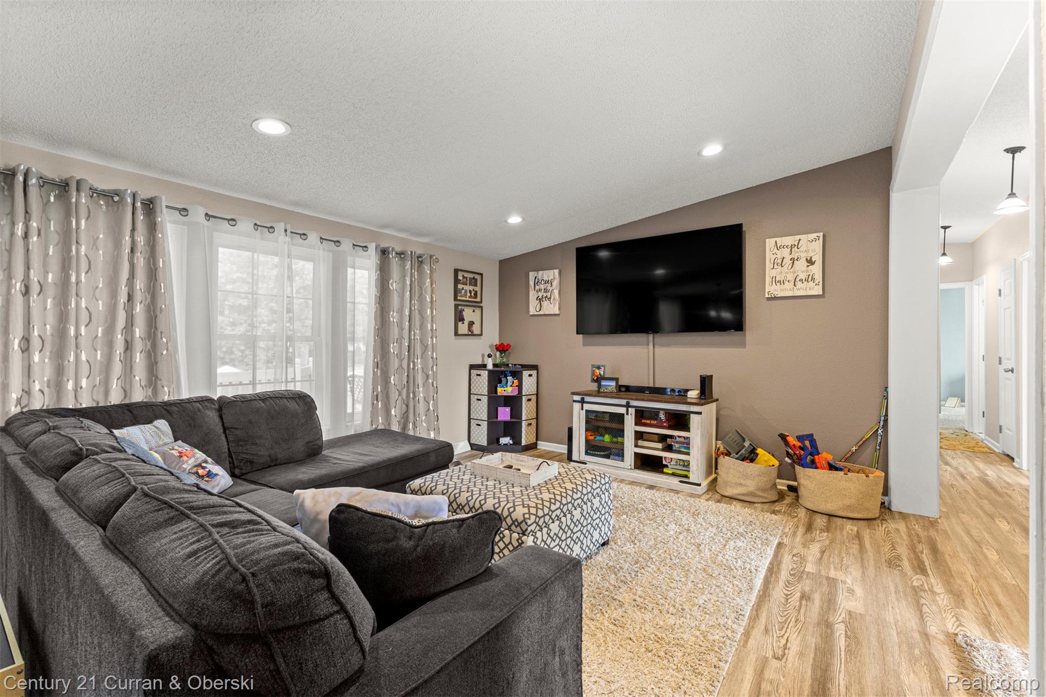 4625 Bluebush Road