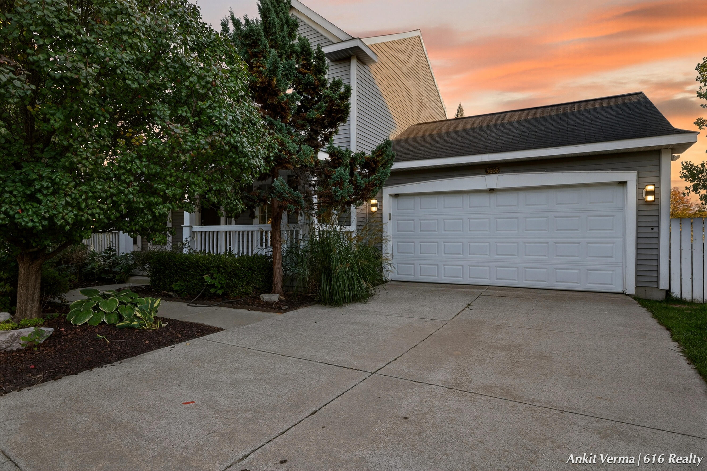 3668 Running Brook SE